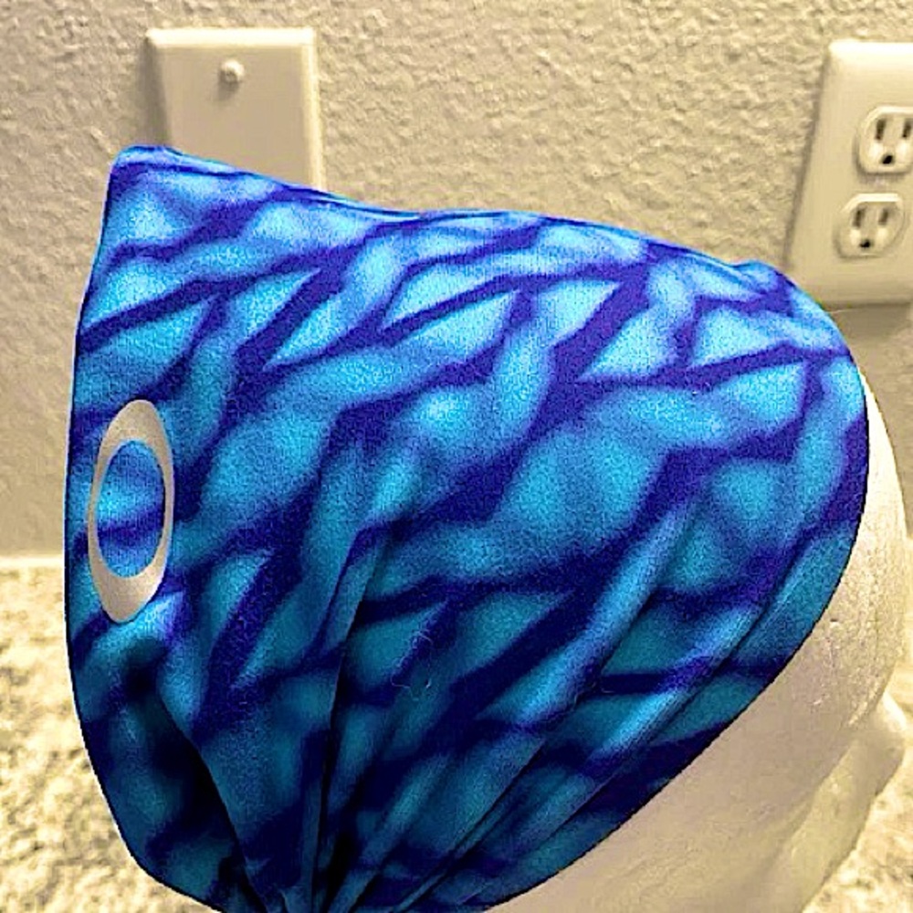 Oakley Blue Patterned Hair Accessory